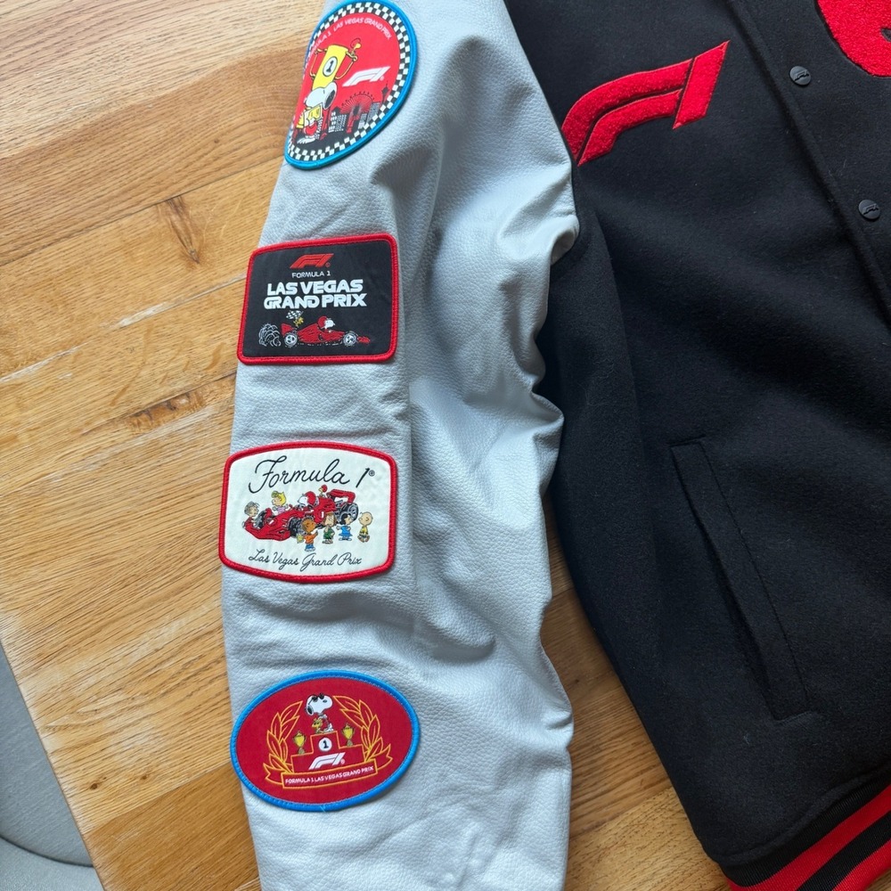 Formula 1 x Peanuts Las Vegas Grand Prix Varsity Jacket Black Grey Mens Large - Picture 4 of 5